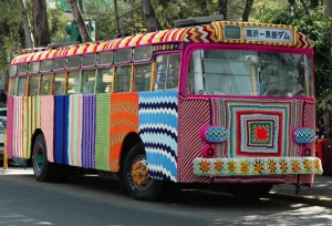 Knitta Please...